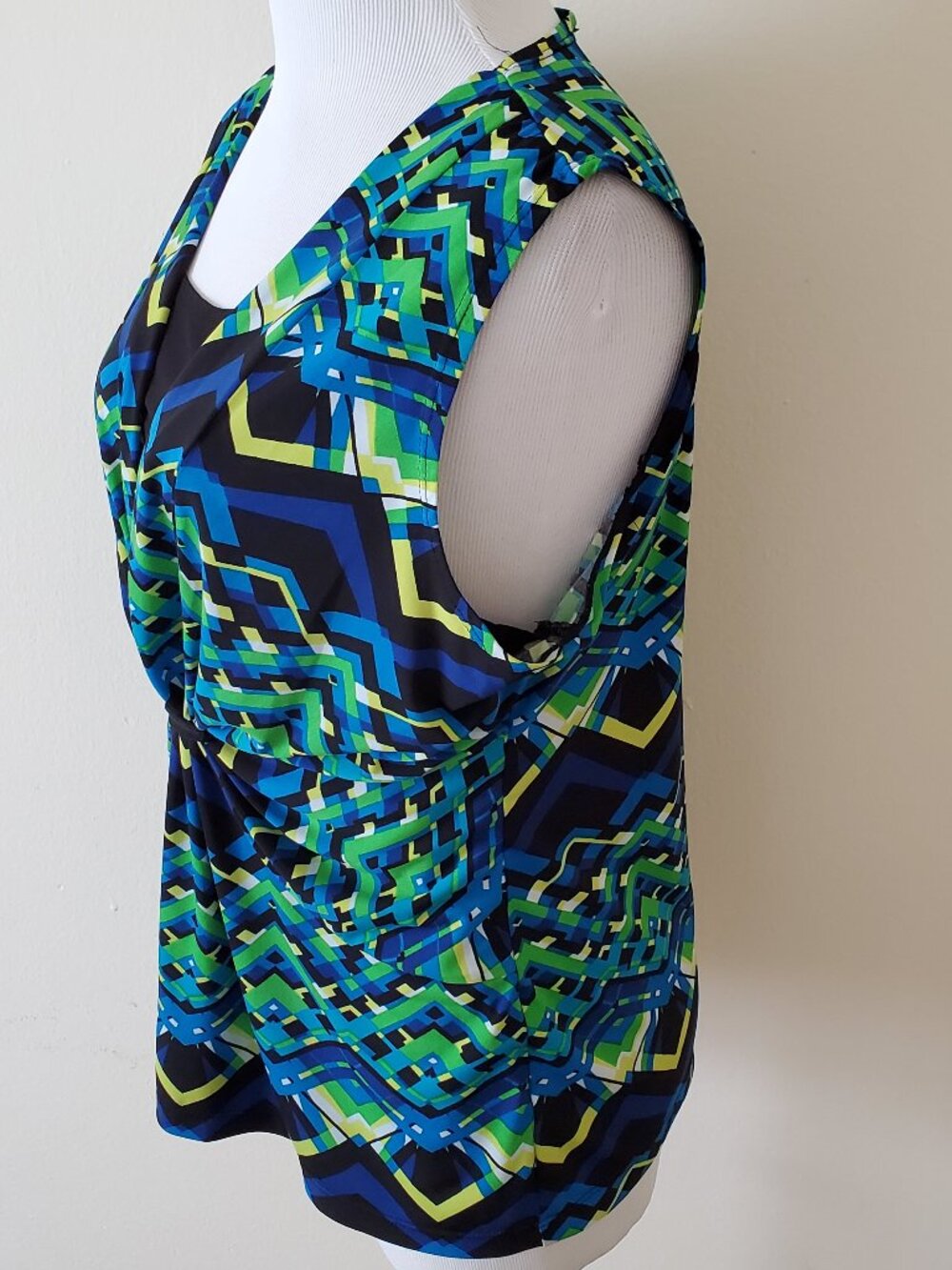 Notations Sleeveless Geometric Print Blouse Top Shirt - Picture 2 of 5